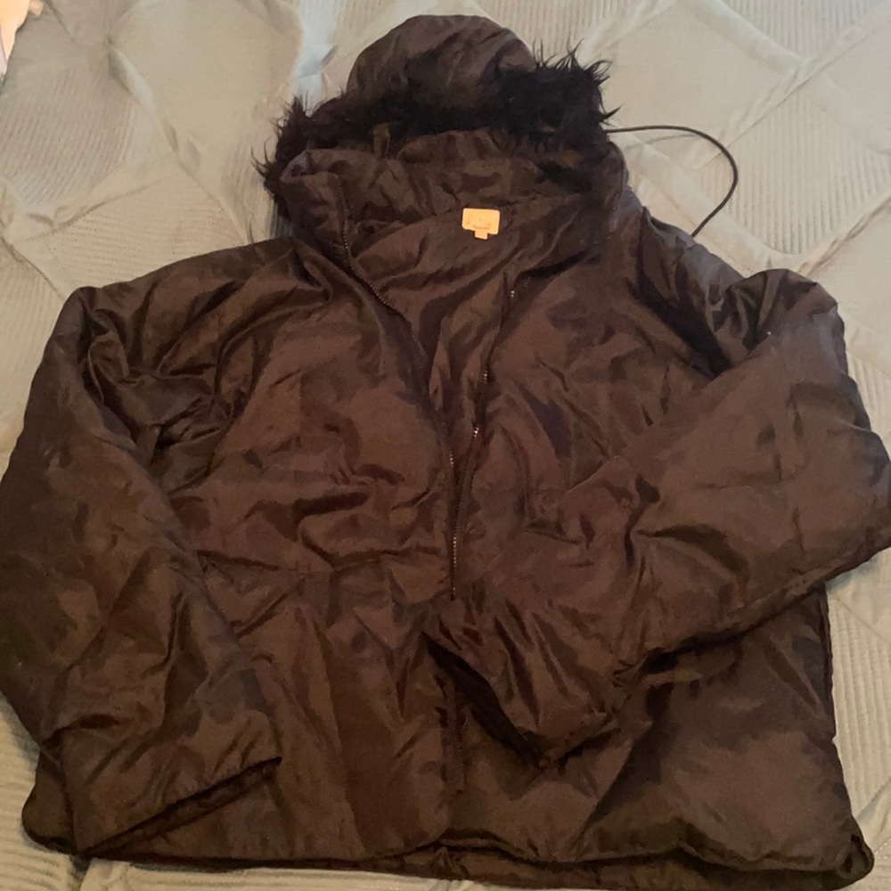 Black vintage puff jacket